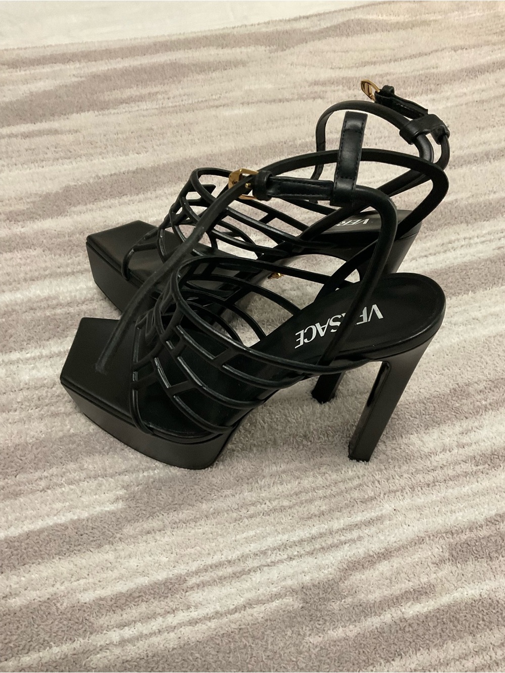 NIB Versace Greca Maze Greek Key Black Strappy Platform Sandals Pumps 39